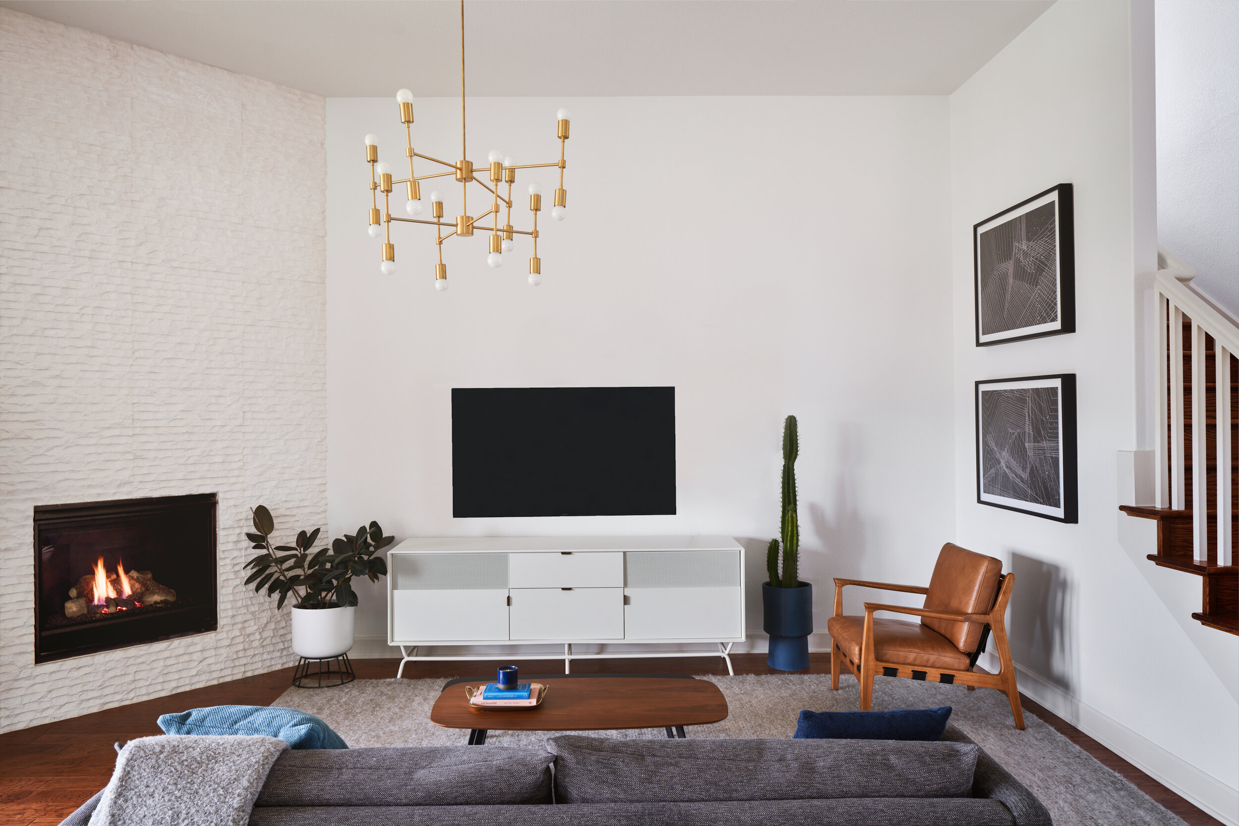 Serene Contemporary Production Builder Home Austin Texas 13.jpg